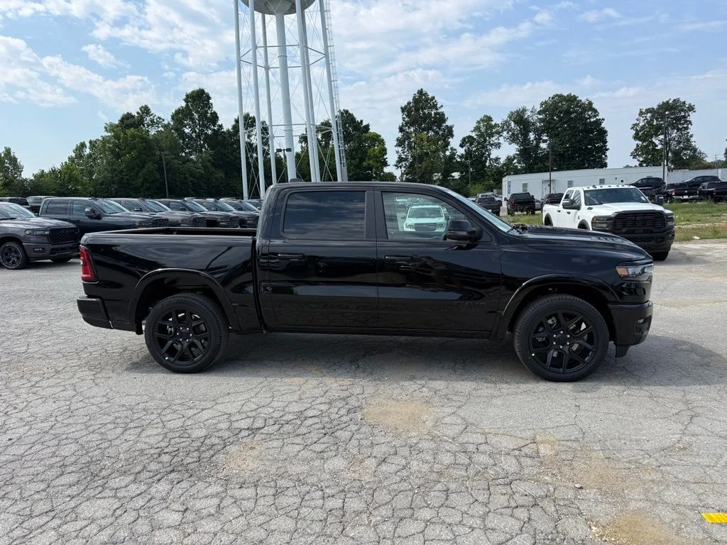 New 2026 Diamond Black Crystal Pearl-Coat Exterior Paint RAM Laramie image 5