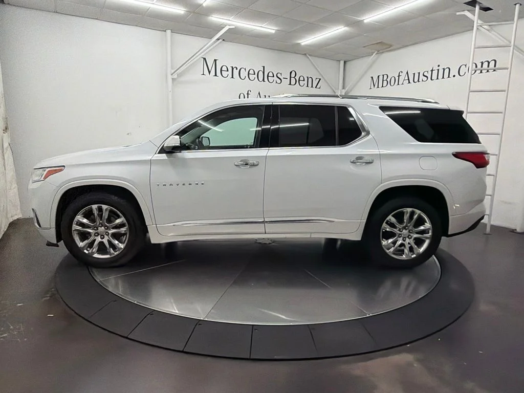 Used 2019 Beige Chevrolet High Country image 4