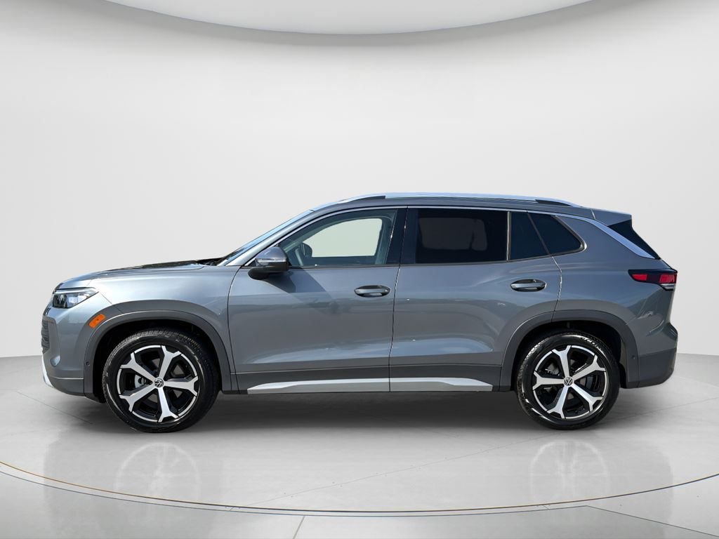 New 2026 Platinum Gray Metallic Volkswagen 2.0T SE image 9
