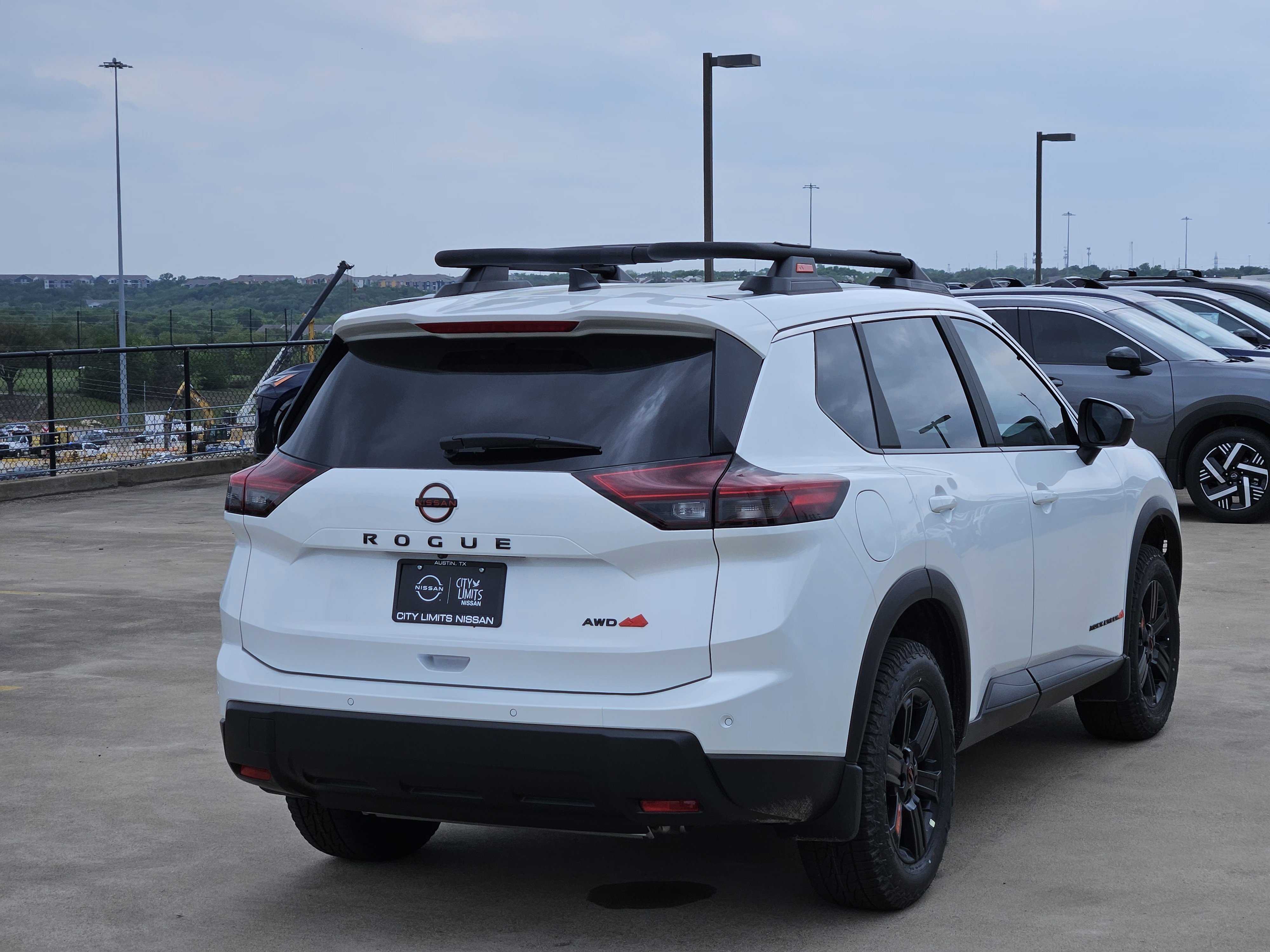 New 2026 Everest White Pearl TriCoat Nissan Rock Creek® image 7
