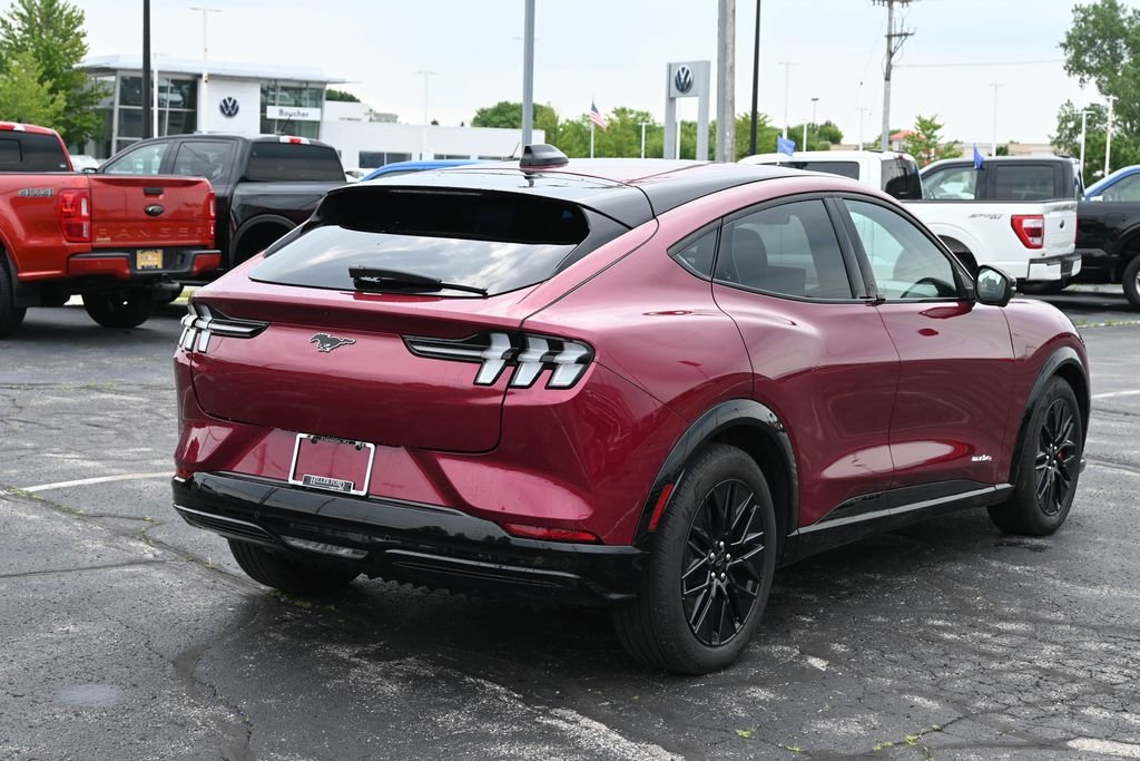 Used 2025 Magenta Ford Premium image 9