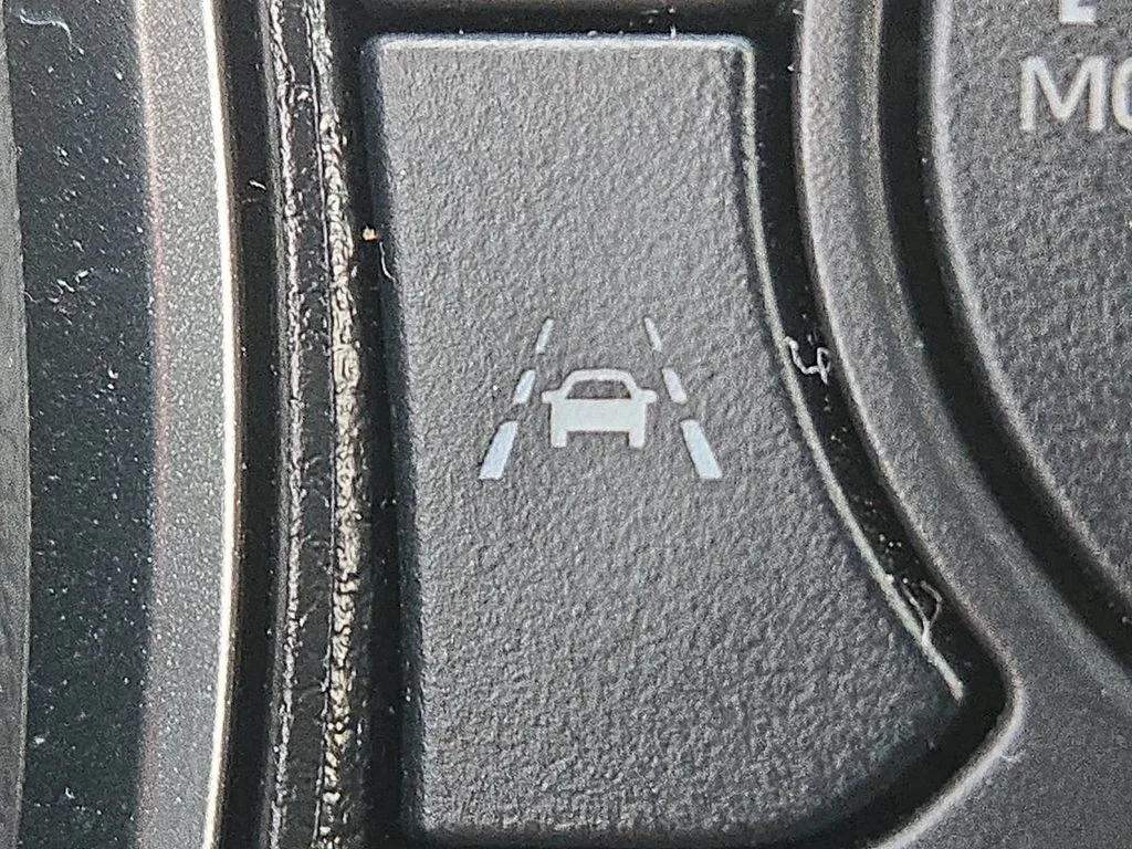 Used 2024 Ice Toyota SE image 29
