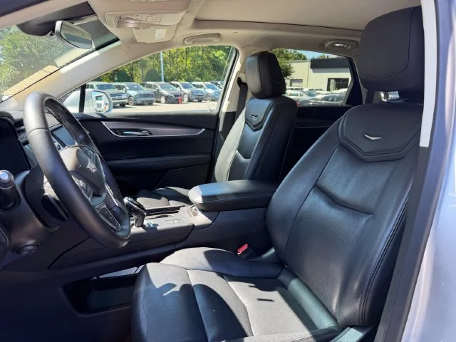 Used 2019 Radiant Silver Metallic Cadillac Luxury image 16