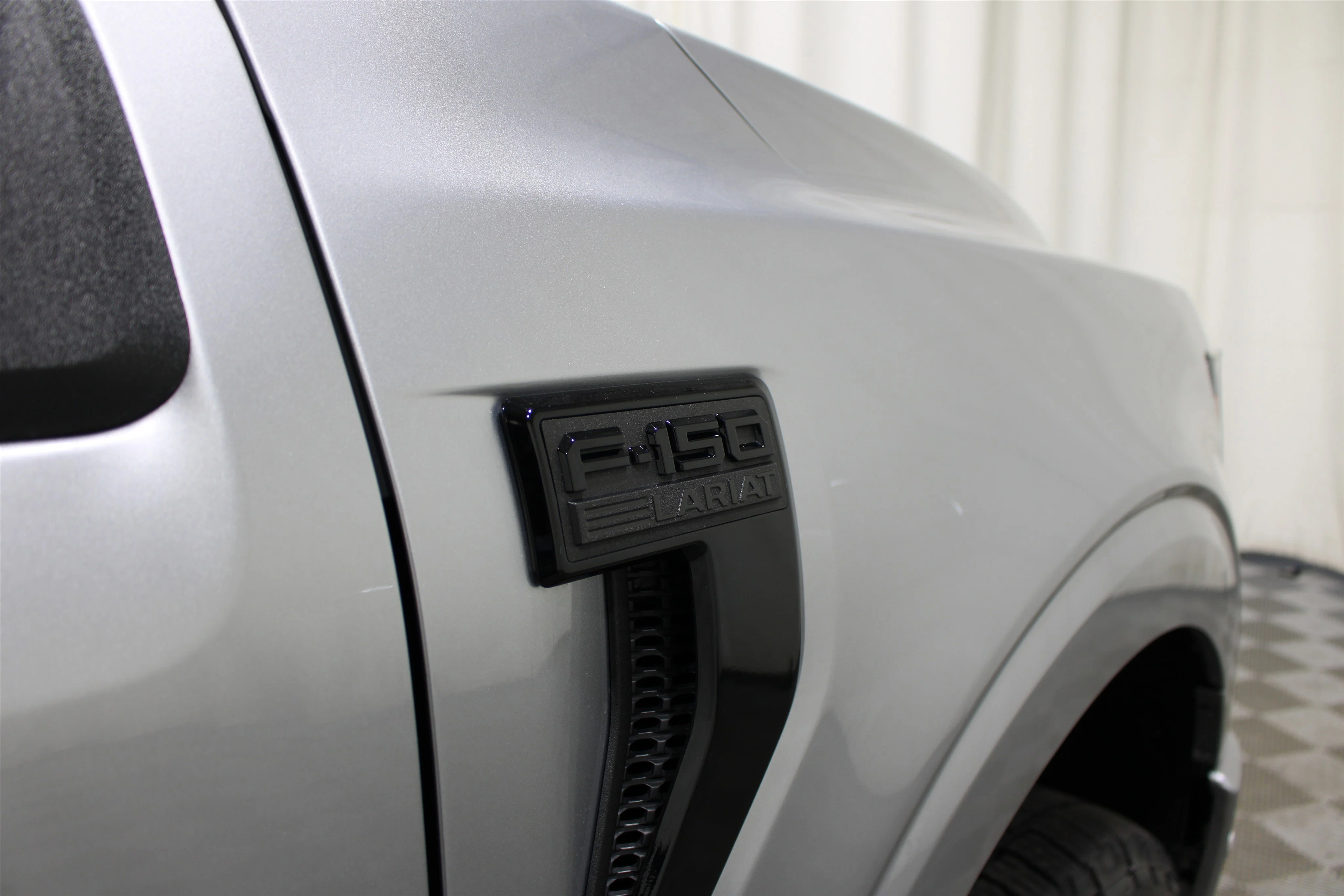 2023 Ford F-150 Lariat - Photo 28