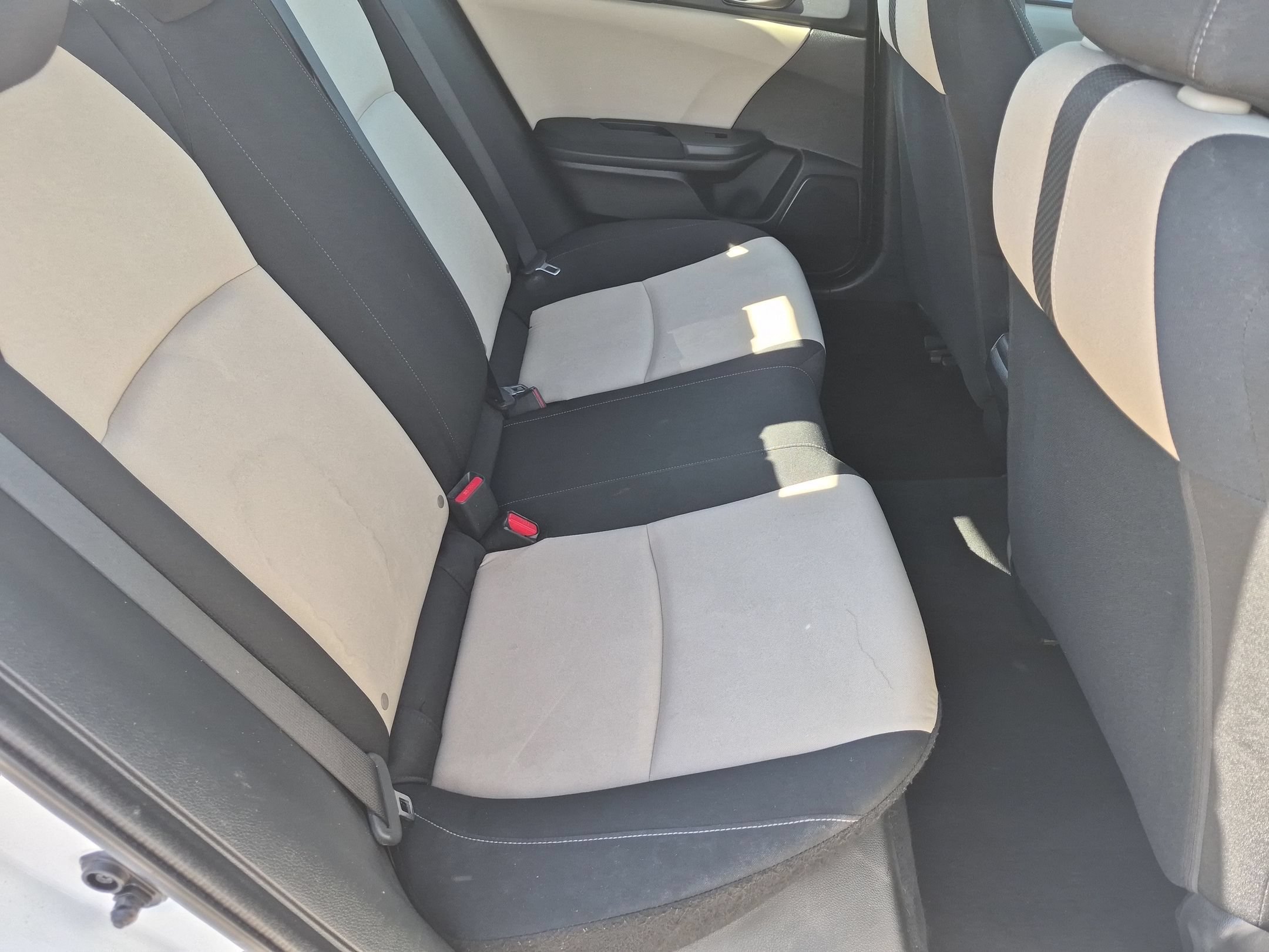 Used 2017 White Orchid Pearl Honda LX Hatchback image 25