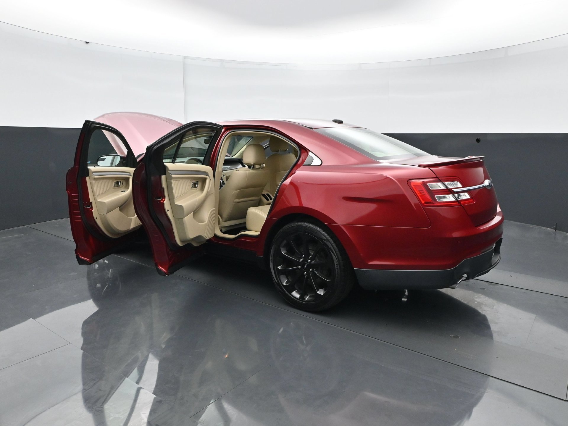 Used 2015 Ruby Red Metallic Ford SEL image 30