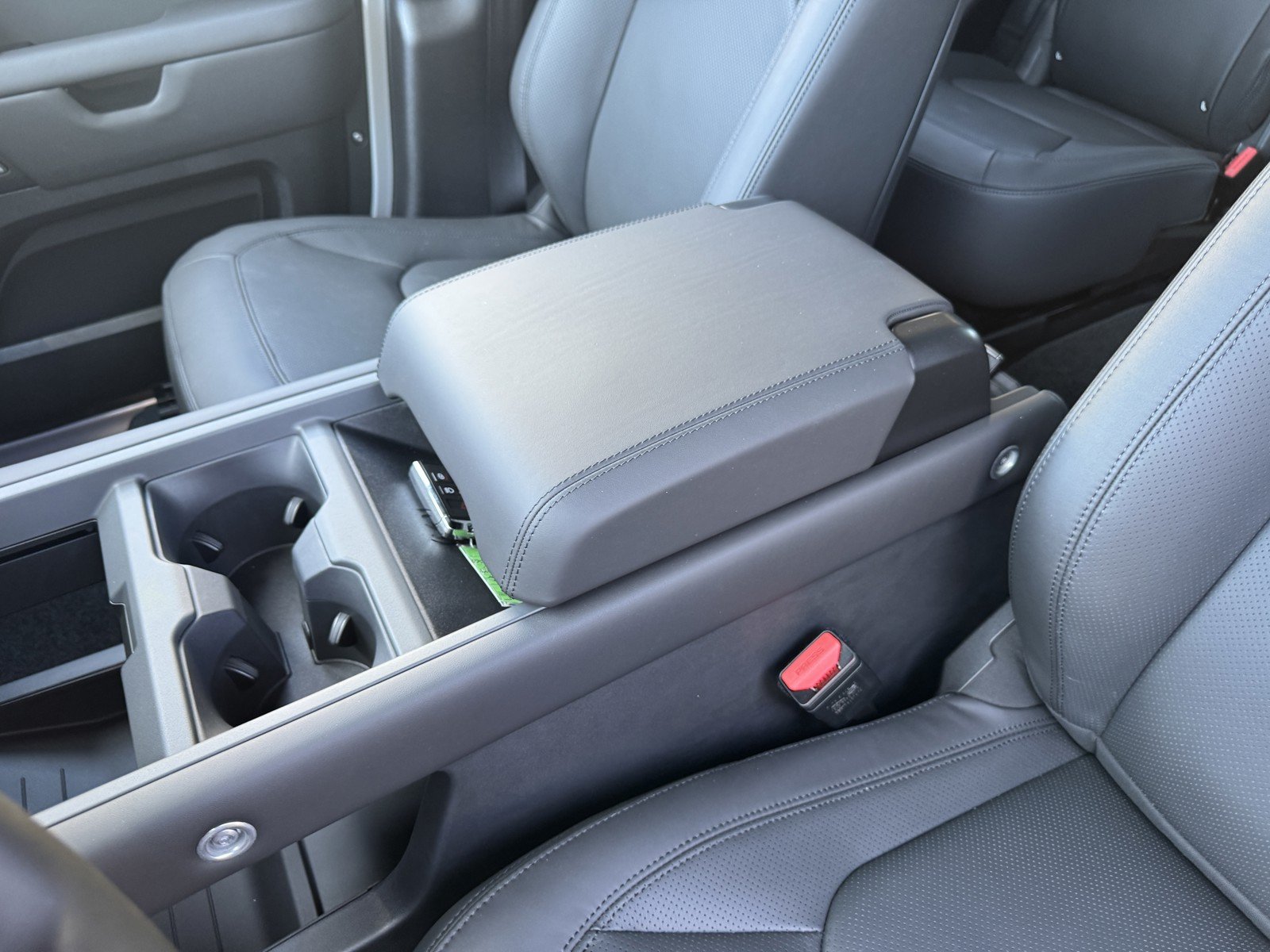 New 2026 Borasco Grey Land Rover X-Dynamic SE image 19