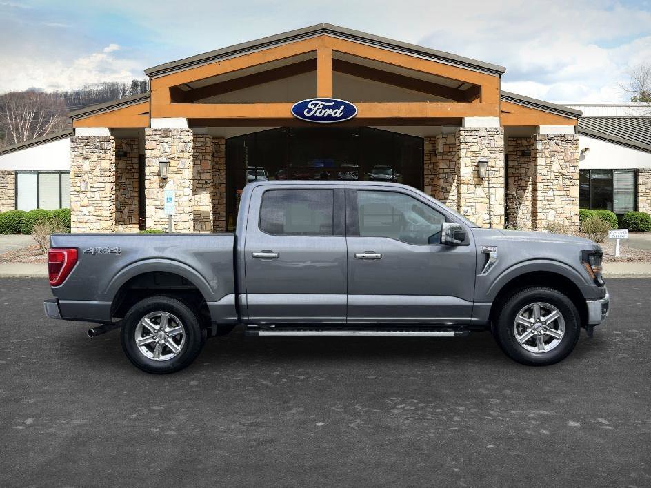 Used 2024 Gray Metallic Ford XLT image 4
