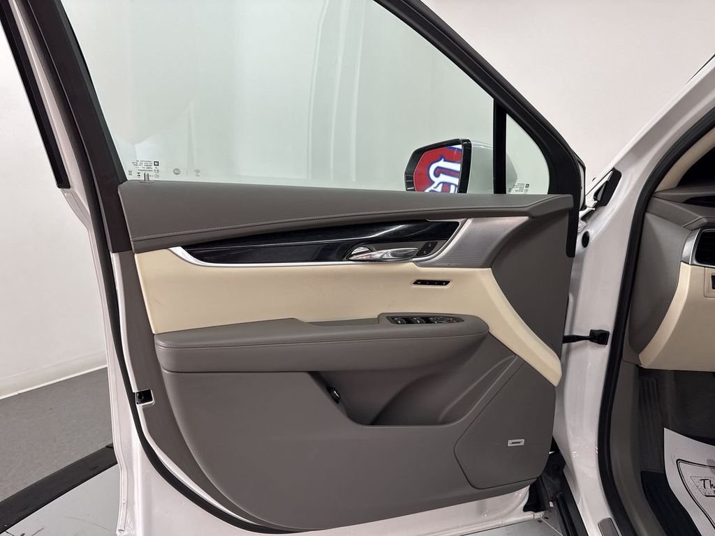 Used 2024 Crystal White Cadillac Premium Luxury image 14