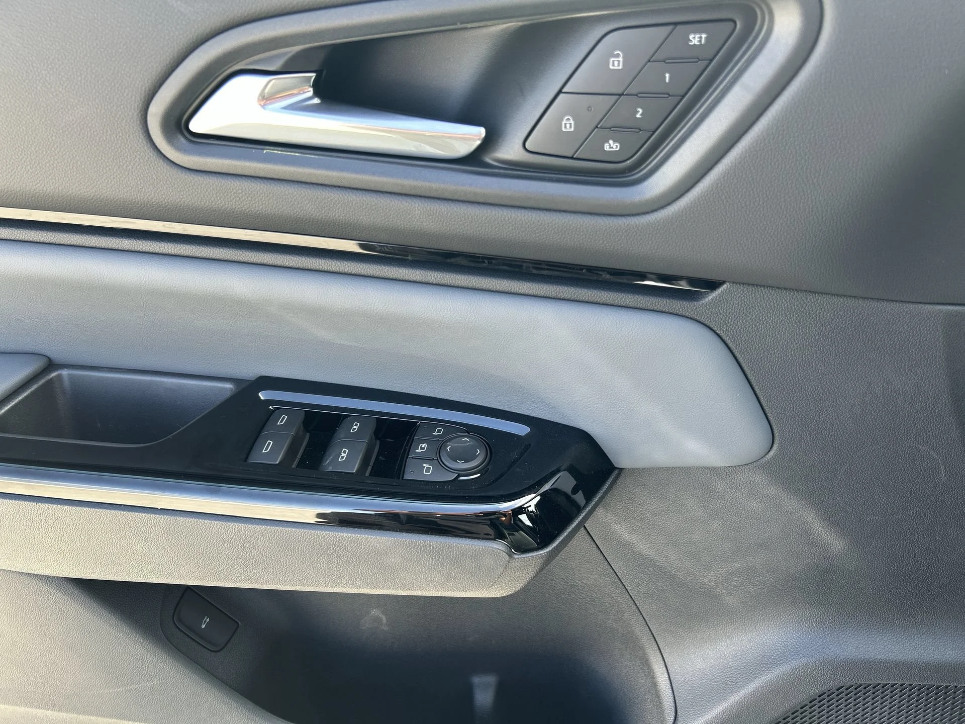 2026 Honda Prologue Elite - Photo 15