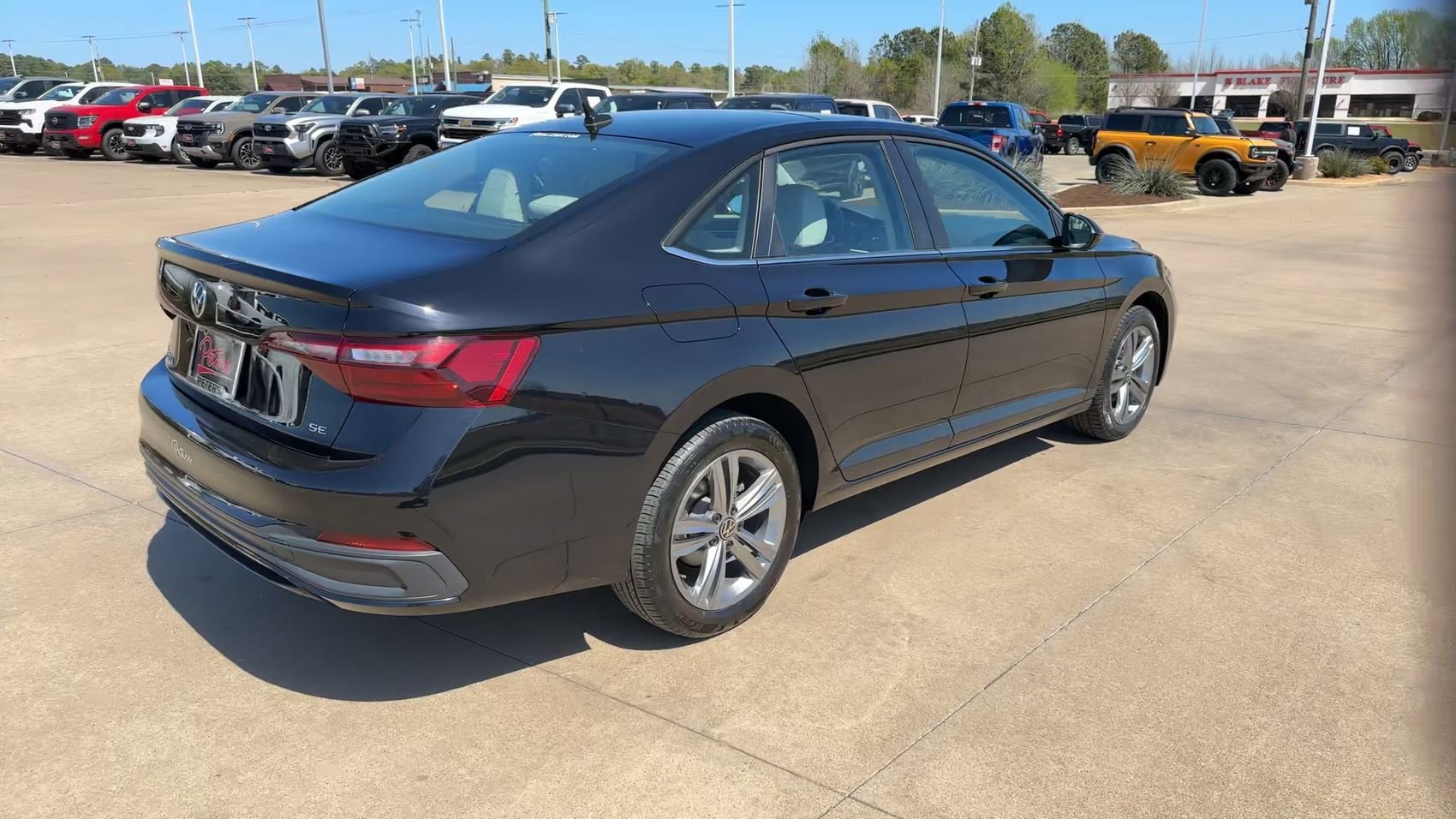 Used 2024 Black Volkswagen SE image 9