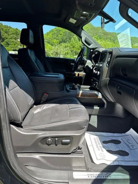 Used 2022 Black Chevrolet High Country image 35