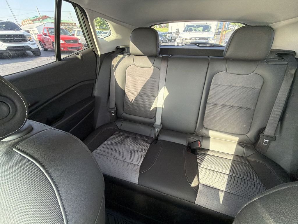Used 2025 Gray Chevrolet LT image 26
