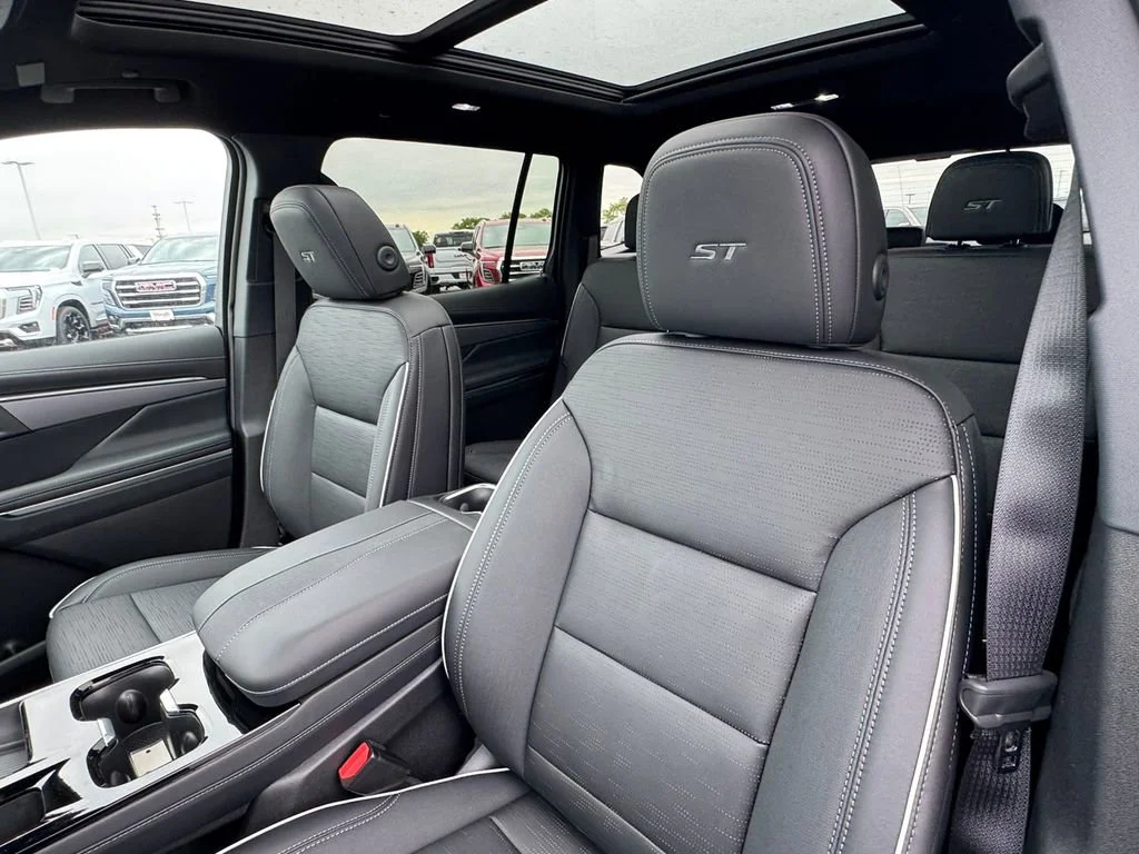 2026 Buick Enclave Sport Touring - Photo 19