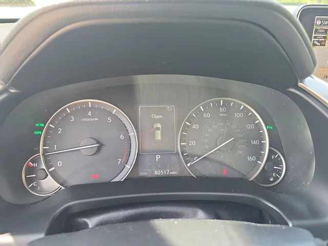 Used 2017  Lexus 350 image 15