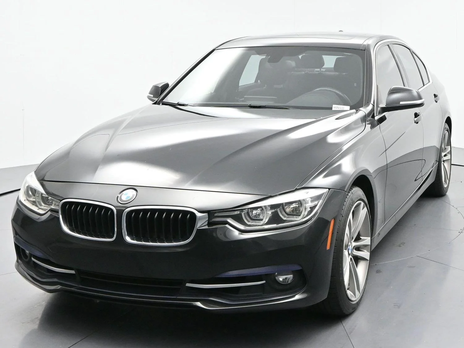 Used 2018 Black Sapphire Metallic BMW 330i image 3
