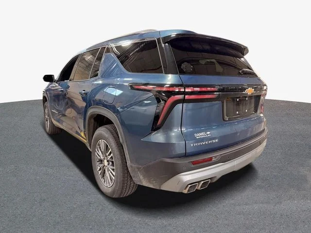 Used 2024 Blue Chevrolet LT image 3