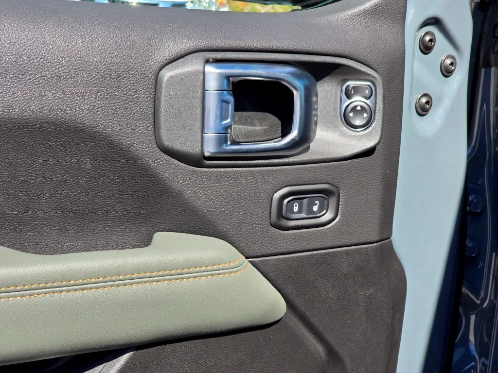 New 2026 Gray Jeep Mojave X image 33