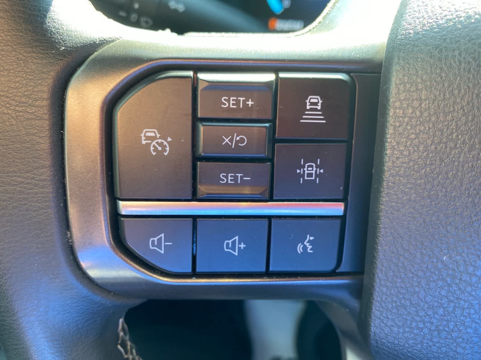 Used 2024 Antimatter Blue Ford XLT image 26