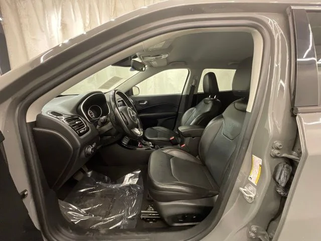 Used 2021 Gray Jeep Limited image 10