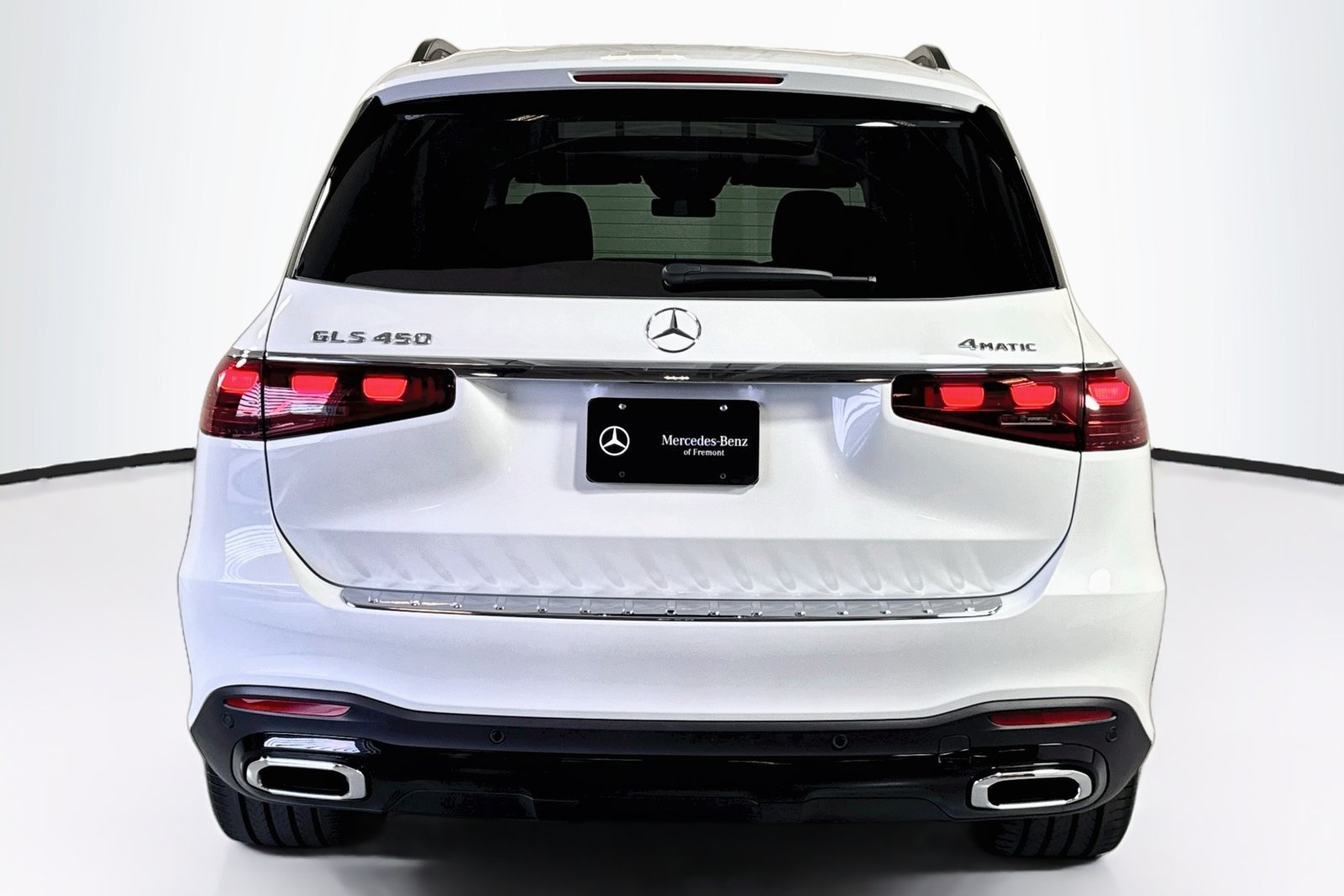 New 2026 MANUFAKTUR Moonlight White Metallic Mercedes-Benz GLS 450 image 6