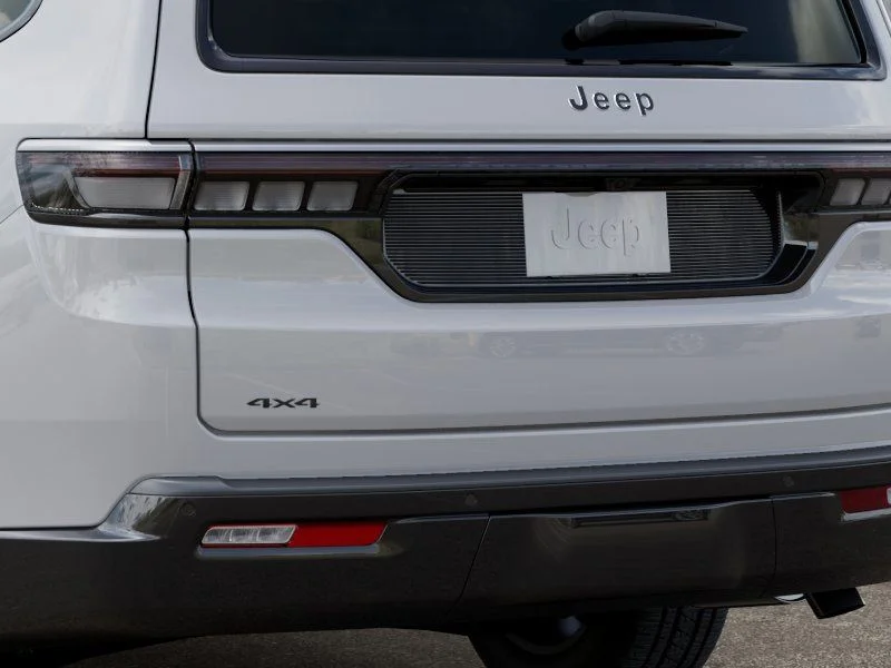 New 2026 Bright White Clear-Coat Exterior Paint Jeep  image 14