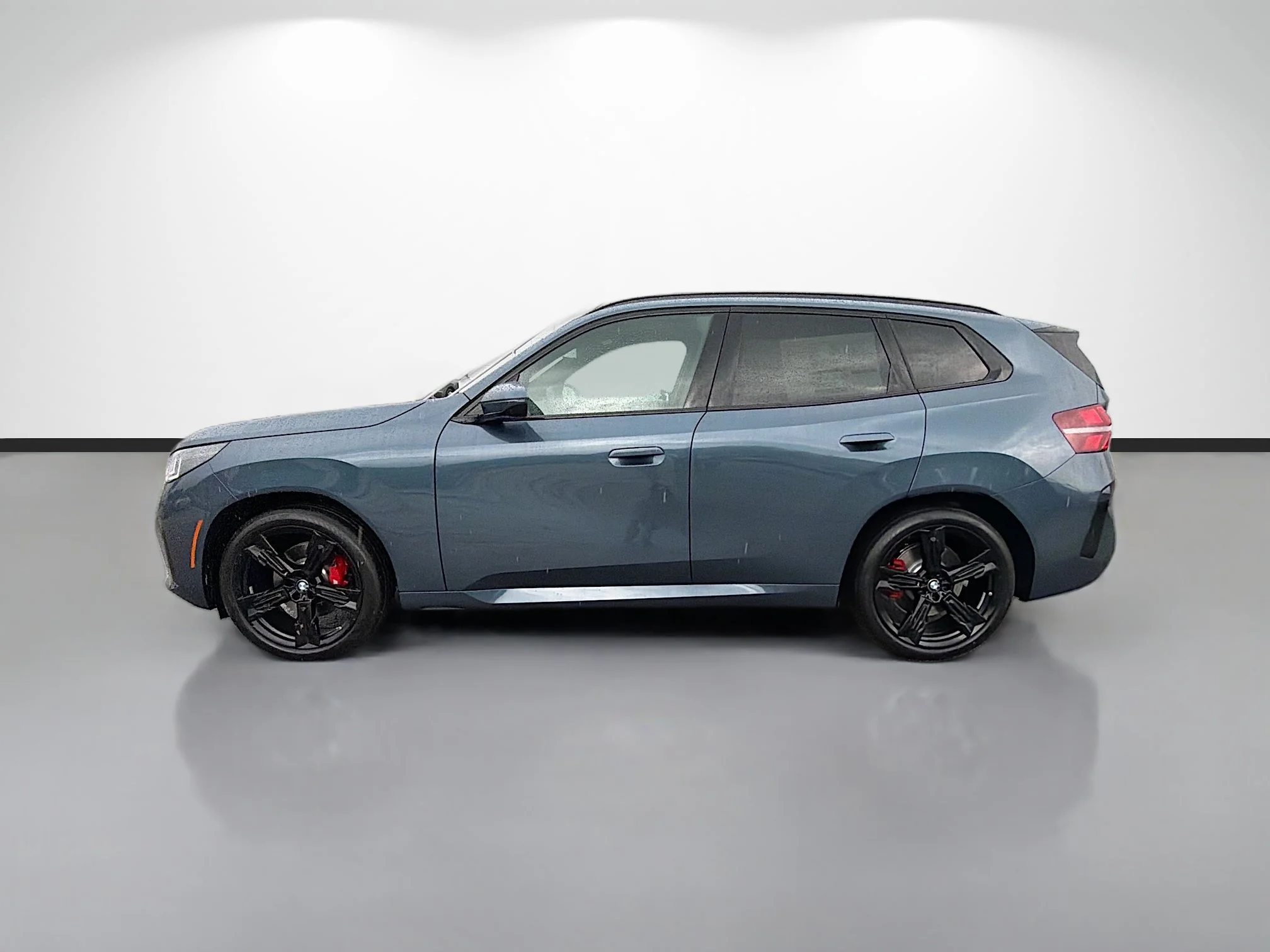 New 2026 Arctic Race Blue metallic BMW 30 xDrive image 6