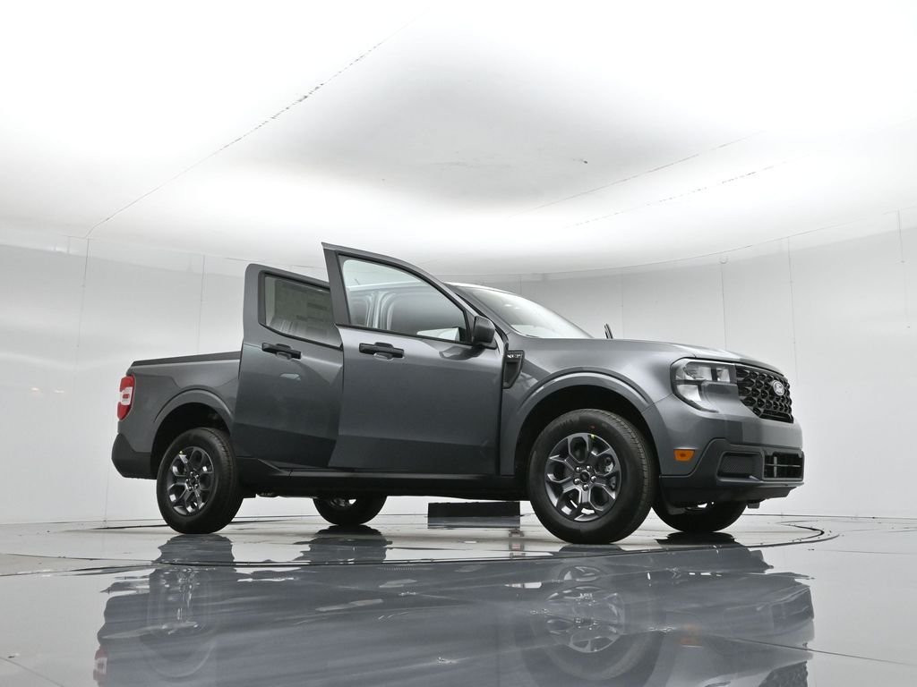 New 2026 Carbonized Gray Metallic Ford XLT image 48
