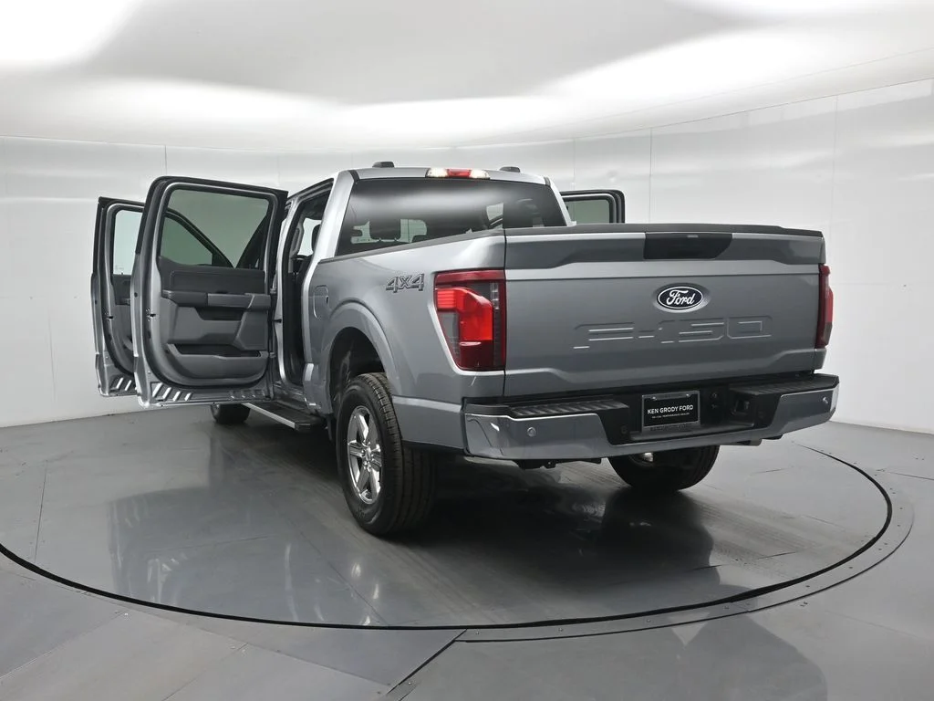 Certified Used 2025 Silver Ford XLT image 33