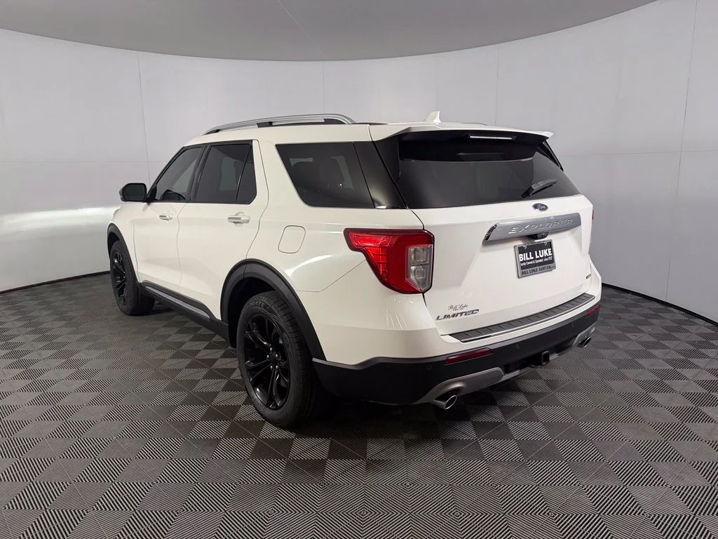 Used 2021 White Ford Limited image 5
