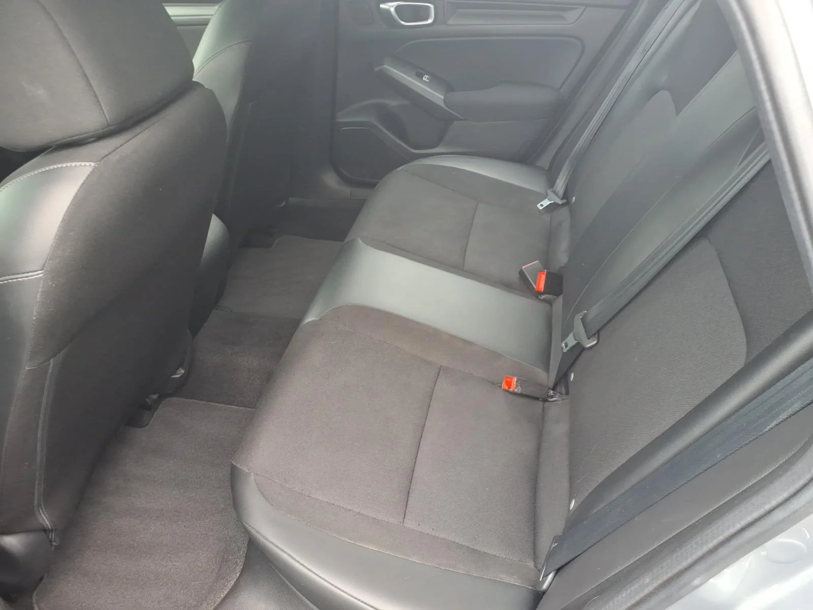 Used 2023 Lunar Silver Metallic Honda 2.0L 4D SPORT image 6