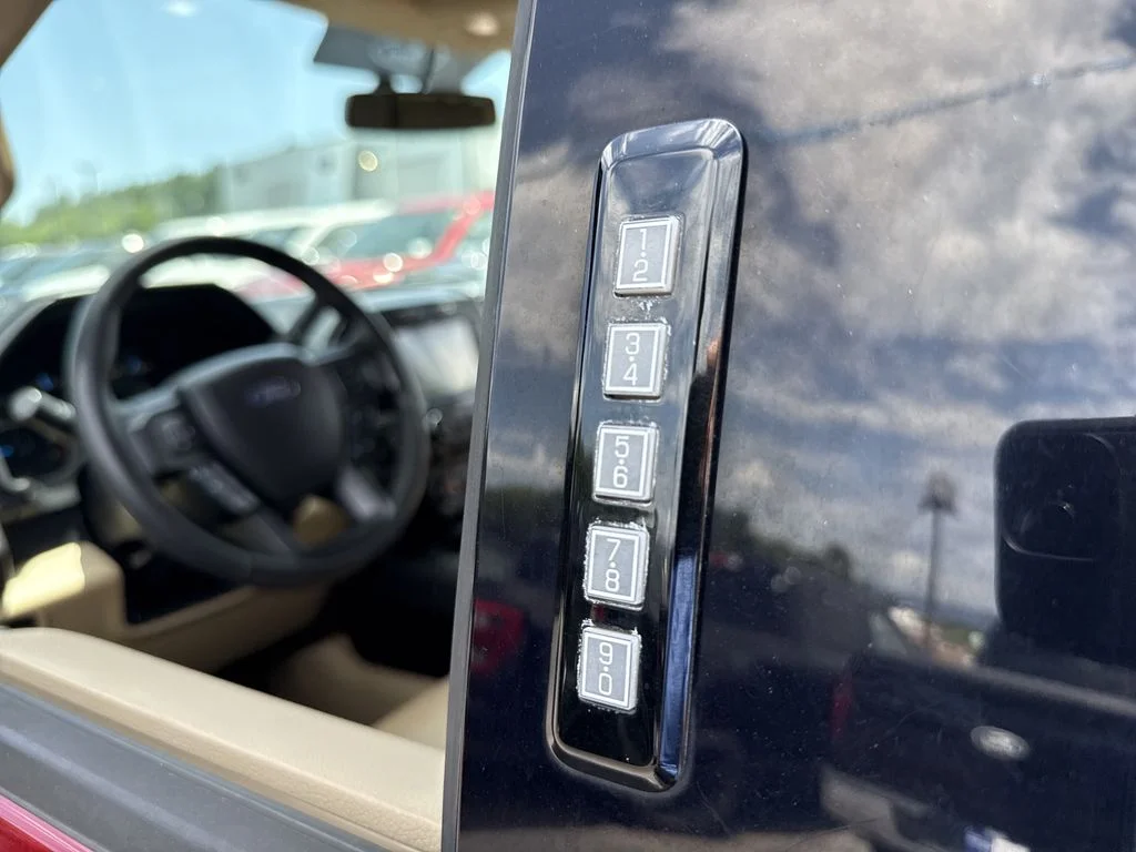Used 2017 Red Ford XLT image 23