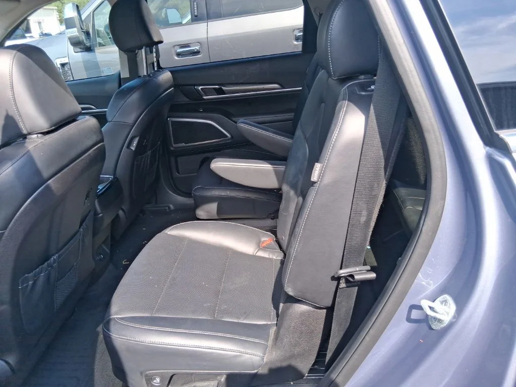 Used 2024 Silver Kia S image 15