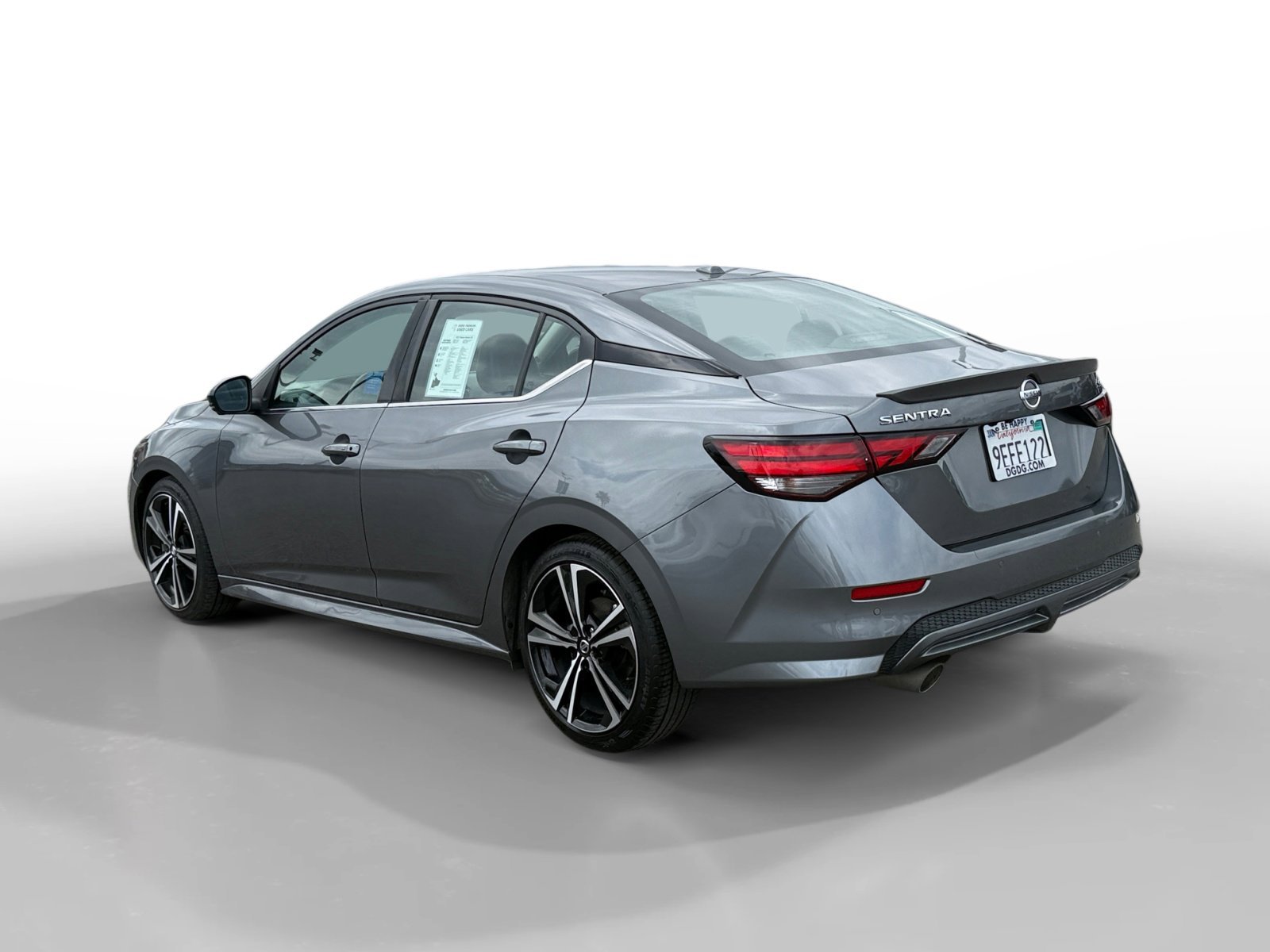 Used 2022 Gun Metallic Nissan SR image 3
