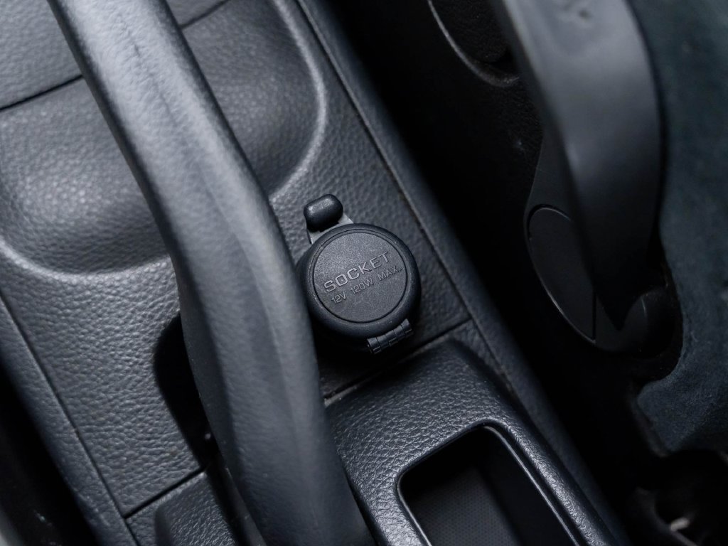 Used 2012 Arctic Blue Nissan 1.8 S image 32
