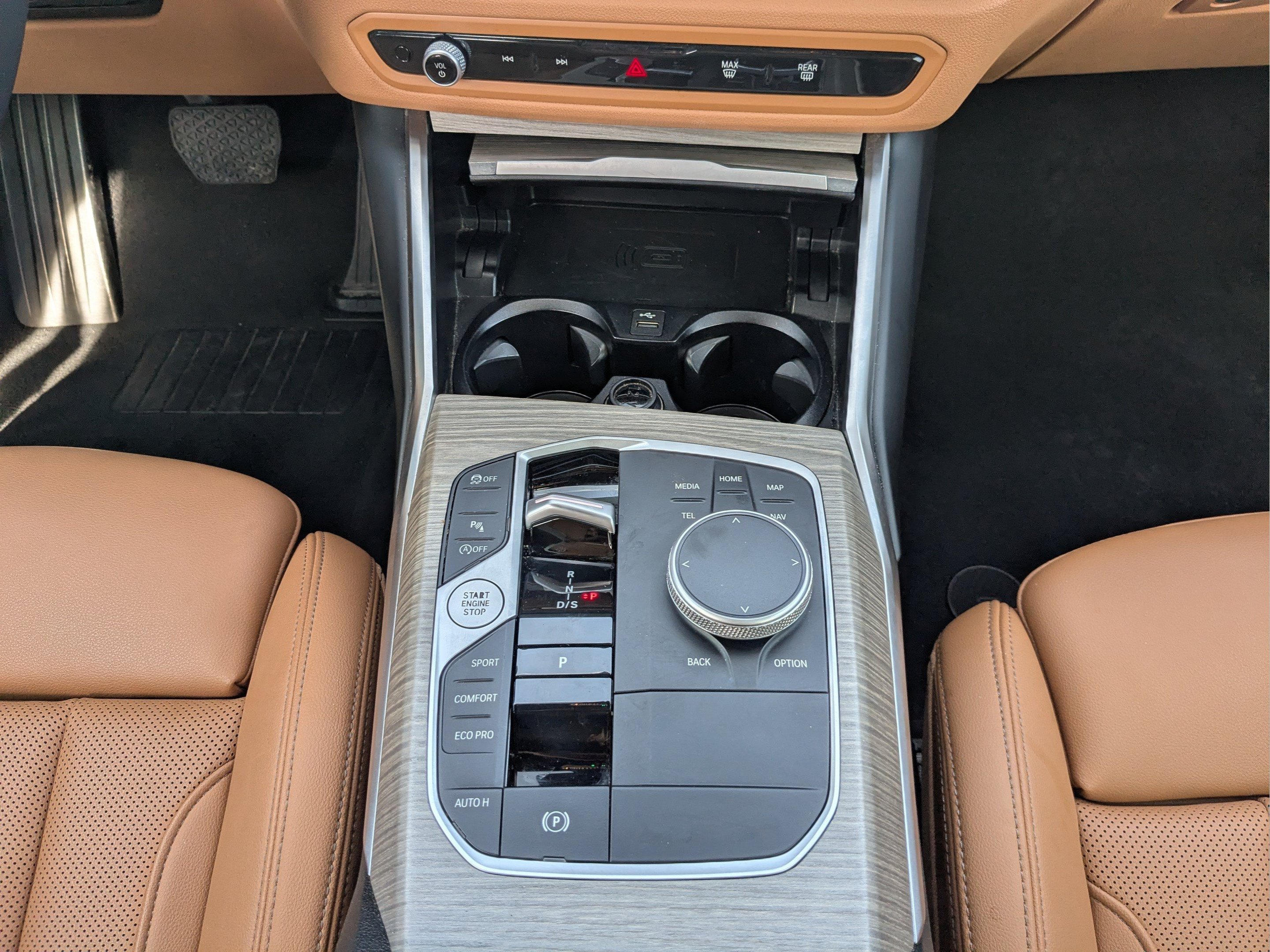 2025 BMW 3 Series 330i - Photo 20