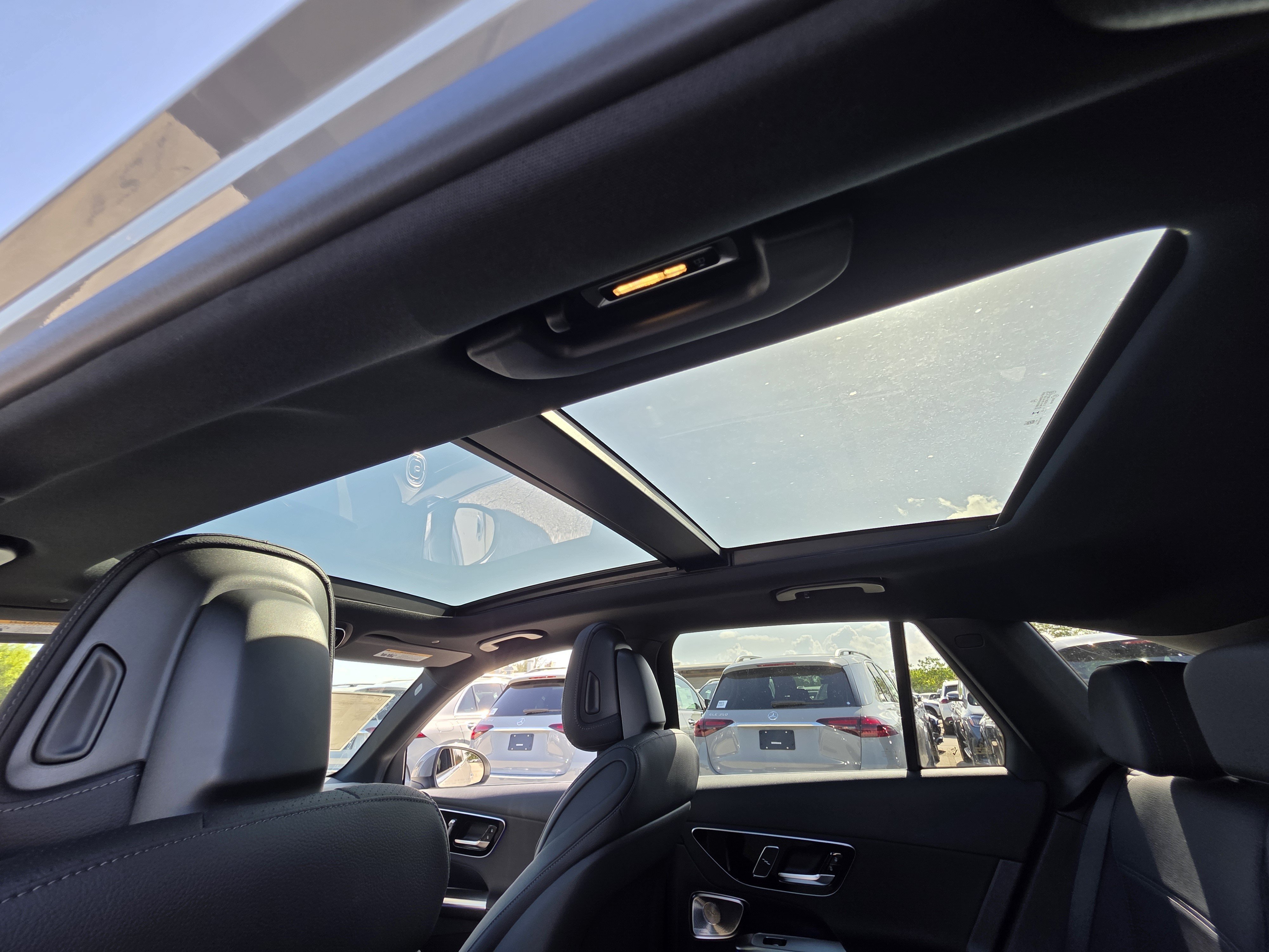 New 2026 MANUFAKTUR Alpine Grey Mercedes-Benz GLC 300 image 12