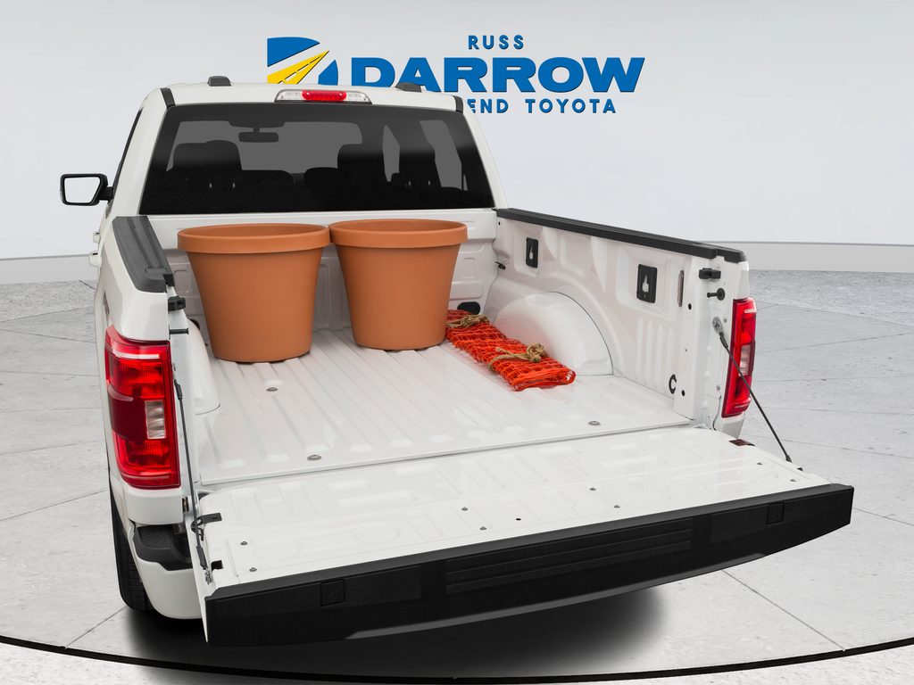 Used 2022 White Ford XLT image 28