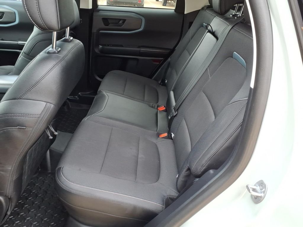Used 2022 Green Ford Badlands image 13