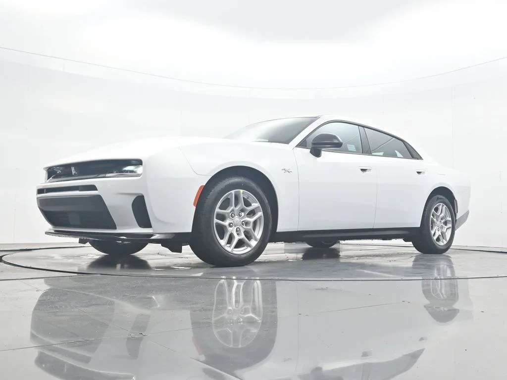 New 2026 White Knuckle Exterior Paint Dodge R/T image 33