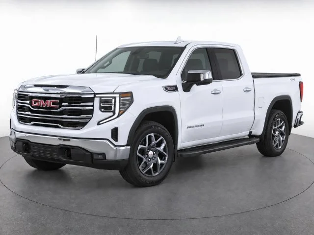 Used 2022 SUMMIT WHITE GMC SLT image 2