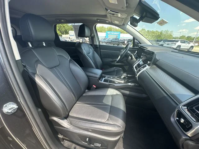 Used 2023 Gray Kia SX image 32