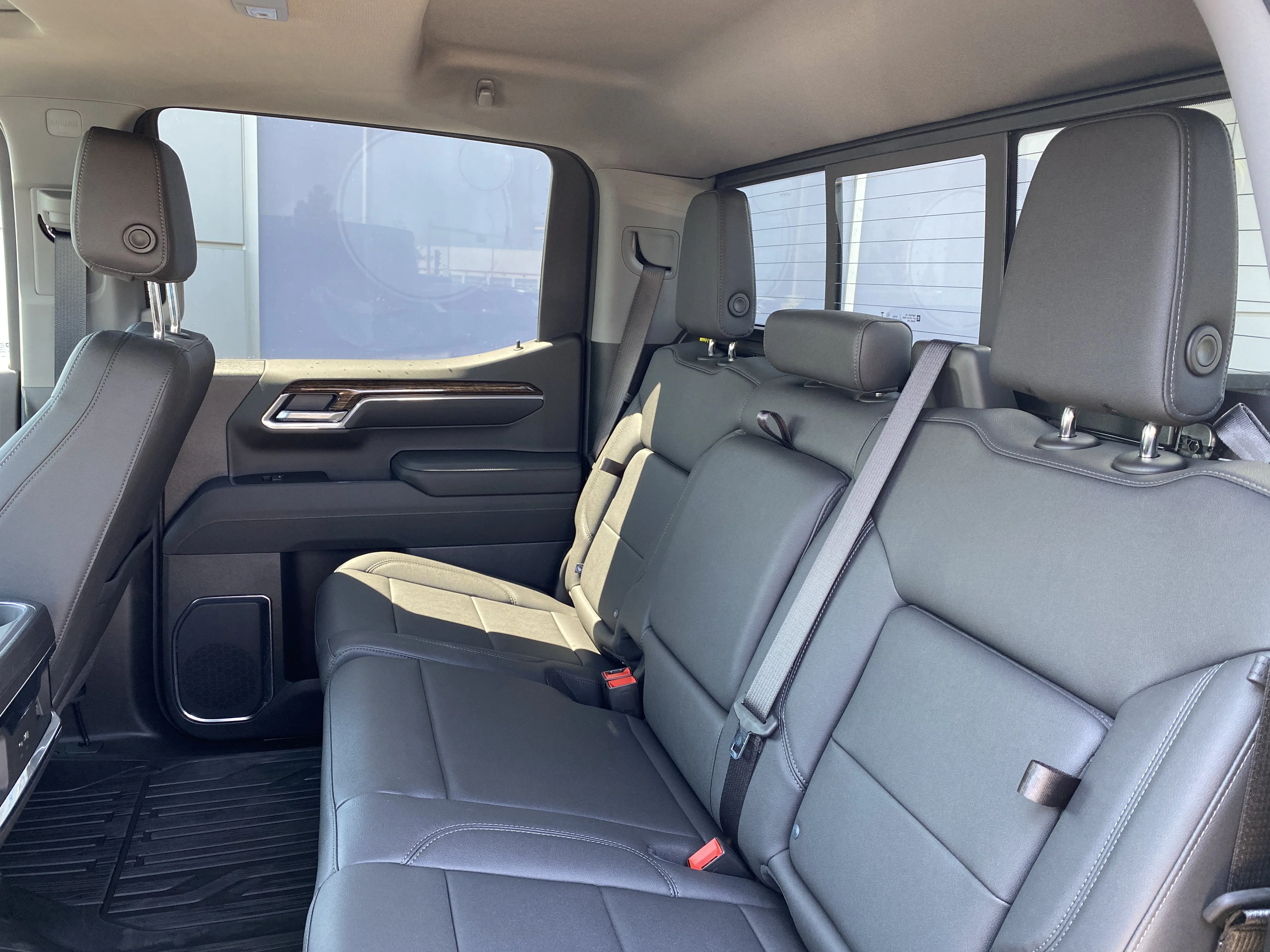 New 2026 ONYX BLACK GMC Elevation image 29