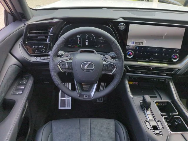 New 2026 Wind Chill Pearl Lexus TX 500h F SPORT PERFORMANCE PREMIUM AWD image 15
