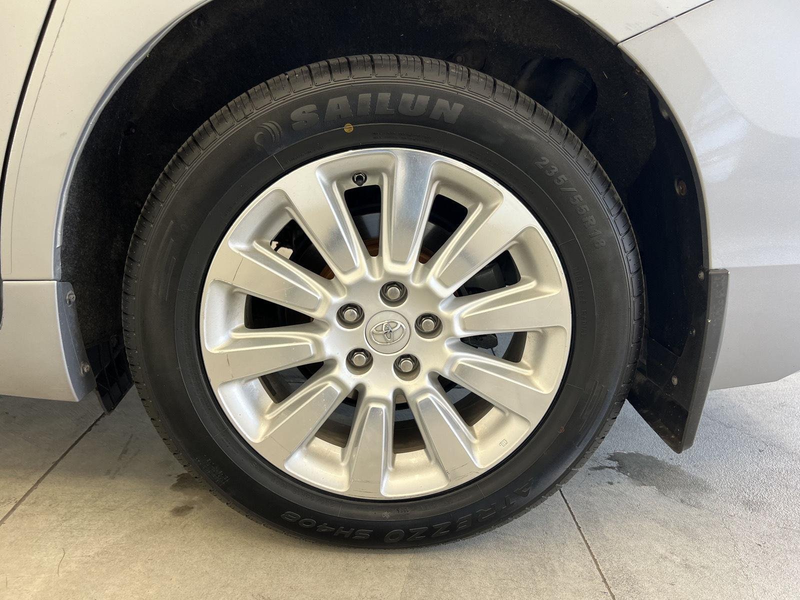 2016 Toyota Sienna LE - Photo 10