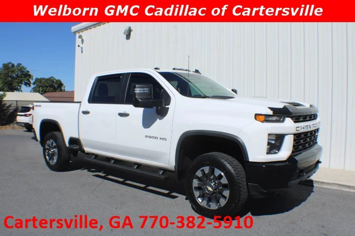 Certified Used 2021 SUMMIT WHITE Chevrolet Custom image 1