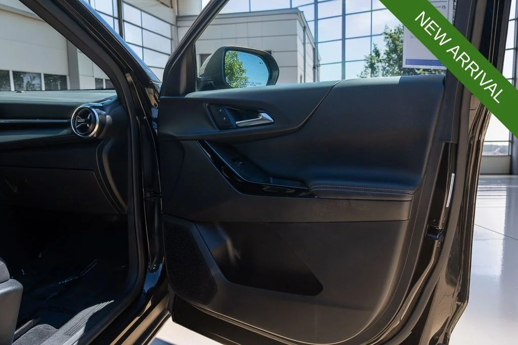 Used 2025 Black Chevrolet LT image 27