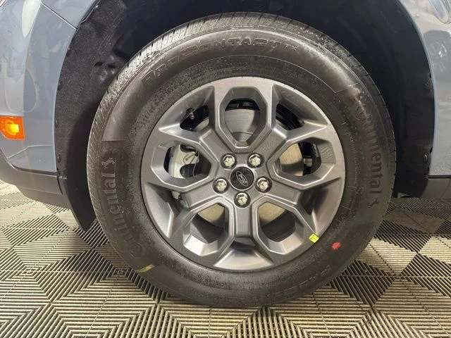 New 2026 Azure Gray Metallic Tri-Coat Ford XLT image 10
