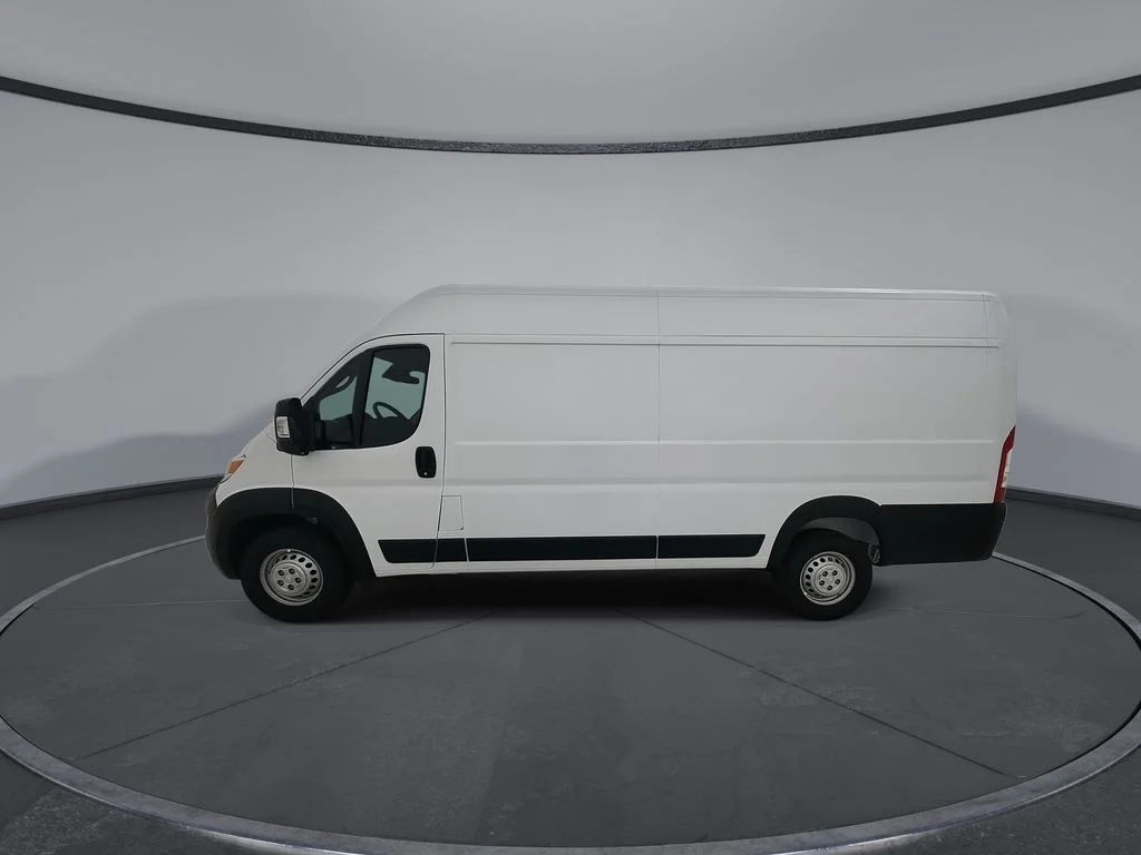 New 2026 Bright White Clear-Coat Exterior Paint RAM High Roof image 5