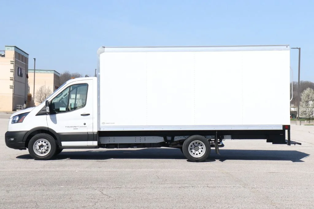 Used 2024 White Ford Base image 6